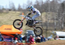 Kopš agras bērnības tuvs motosports
