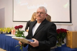 Saņem profesionālo balvu – Sudraba skalpeli