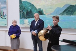 Māksla piepilda ar emocijām ikvienu