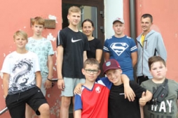 “Brauciet pa lietus trajektoriju!”