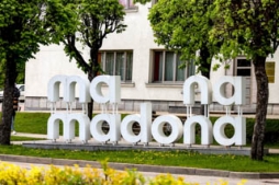 Madona ir arī mūsu ģimenes pilsēta!