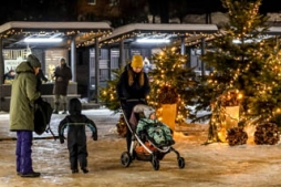 Dāvanu meklējumos Ziemassvētku tirdziņā
