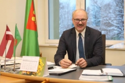 Jāiet decentralizācijas virzienā