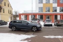 Kurš brauc ar jaunajām pašvaldības automašīnām?