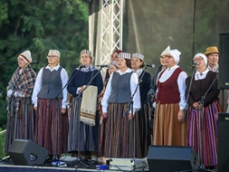 Svētkos piedalīsies arī folkloras kopas