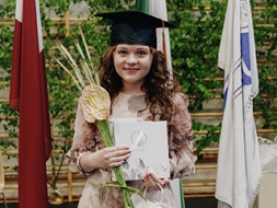 12. klašu absolventi izvēlas tālāko dzīves ceļu