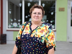 Neklātienes nodaļā izglītību apgūst visu vecumu un arodu cilvēki