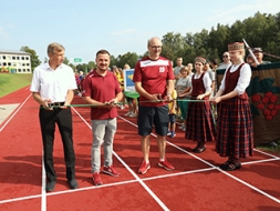 Svinīgi atklāj Cesvaines jauno sporta laukumu