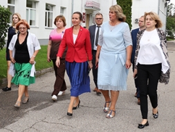 Madonas slimnīcu apmeklē veselības ministre
