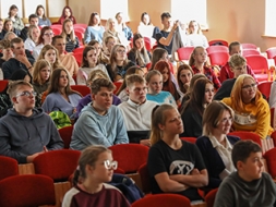 Jauno uzņēmēju skola piestāj Madonā