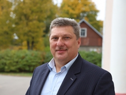 Iedzīvotājiem svarīgi tikties arī klātienē