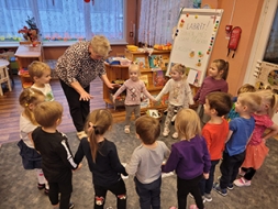 Mazie “Rūķīši” čakli rosās