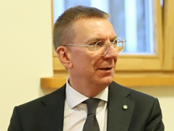 “Dzīve šobrīd prasa aktīvu rīcību”