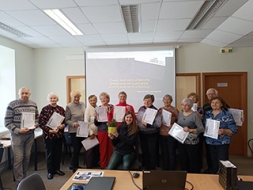 Seniori apgūst datorprasmes