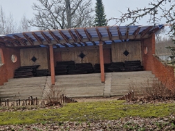 Estrādes remontdarbi rit pilnā sparā