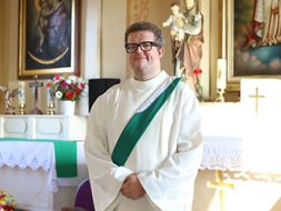 No diakona tiks iesvētīts par priesteri