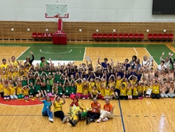 Atraisa vēlmi sportot ar prieku jau no bērnības