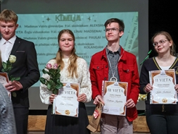 Godina novada labākos skolēnus