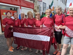 Portugālē sevi apliecina Latvijas senioru komanda