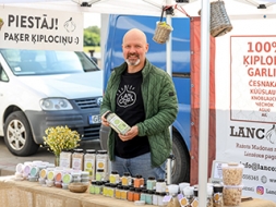 Amatnieku un mājražotāju daudzveidīgais piedāvājums