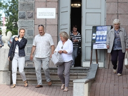 Eiropas Parlamenta vēlēšanās uzvar „Jaunā Vienotība”