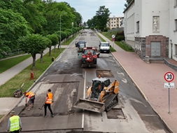 Raiņa ielas posms ticis pie jauna asfalta seguma