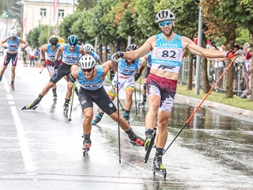 Latvijas rollerslēpotāji sīvā konkurencē gūst izcilus panākumus