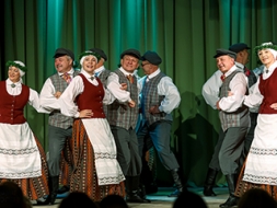 Deju kolektīvam “Labākie gadi” — 35