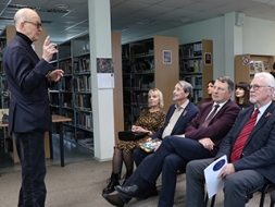Saruna par patriotismu un Latvijas leģendām