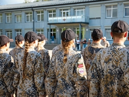 Jaunieši ar interesi apgūst Valsts aizsardzības mācību