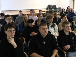 Izzina informācijas tehnoloģijas un ar tām saistītās iespējas