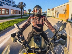 Satiksmē atgriežas motociklu vadītāji