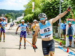 Mūsu rollerslēpotāji izcīna dažāda kaluma medaļas