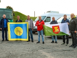 Uz Ukrainu nosūtīts auto konvojs ar humāno palīdzību