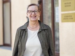 Ir nepieciešams, pabalsts, atbalsts un aprūpe