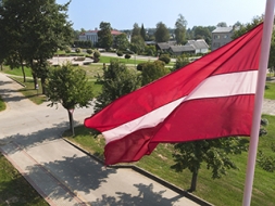 Cieņpilna izturēšanās pret valsts simbolu