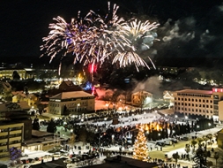 Lai veiksmīgs un laimīgs Jaunais — 2026. — gads!