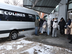 Pasažieri piemērosies, kaut tikai autobuss brauktu