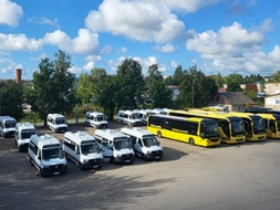 Sabiedriskais transports — asinsrite, kas kustina ikdienu