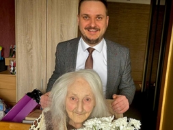 Madonas novads sveic šī gada pirmo 100 gadu jubilāri