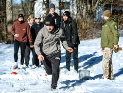 “Kalpaka kausa” izcīņa Cesvainē pulcē 23 komandas