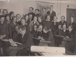 Vidējā izglītība Madonā. 20. gs. 20.—30. gadi