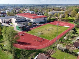 Madonas pilsētas vidusskolas sporta laukums pieejams publiski