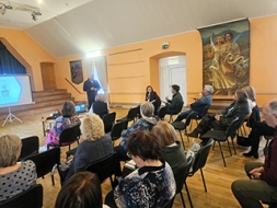 Īsteno projektu kopienas stiprināšanai